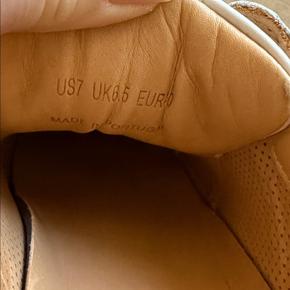 Greats Royale White Leather Sneakers Gum Sole Men’s Size 7 Minimalist — image 7 of 8